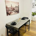 Apartamento Bajo En Madrid Centro